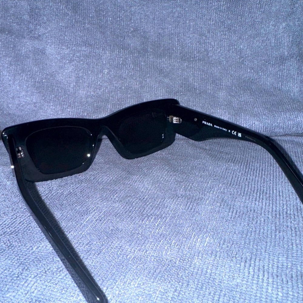 Prada Black Rectangular Cat-Eye Sunglasses for Women - Picture 6 of 10